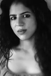 Photo Mansi Multani