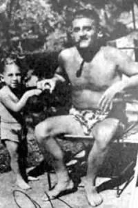 Photo Sidney T. Bruckner