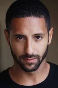 Photo Alastair Bayardo