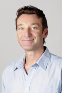 Photo Warren Coulton #389616