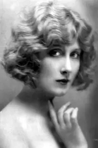 Photo Helen Lee Worthing #501088