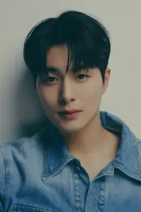 Photo Jung Gun-joo #350110