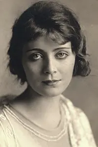 Photo Dorothy Devore