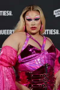 Photo Salina EsTitties #502350