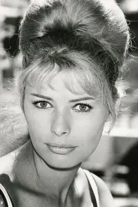 Photo Vivi Bach #321264