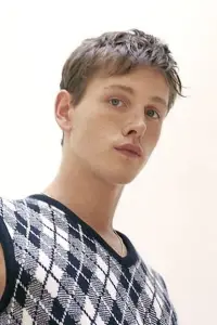 Photo Harris Dickinson #327955