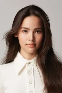 Photo Urassaya Sperbund