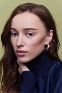 Photo Phoebe Dynevor