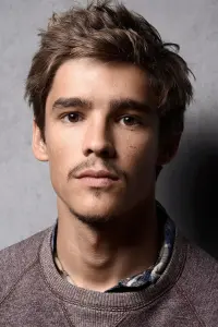 Photo Brenton Thwaites
