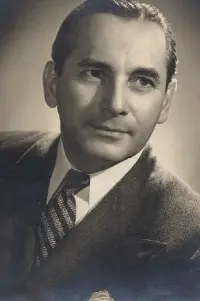 Photo Leo Monosson