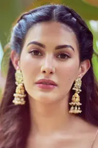 Photo Amyra Dastur