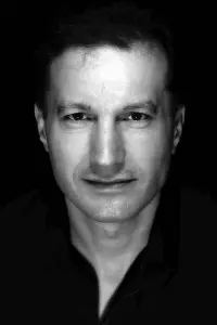 Photo Reza Serkanian