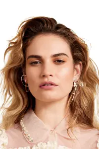 Photo Lily James
