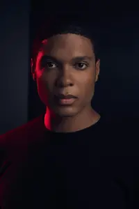 Photo Ray Fisher