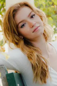 Photo Bella DeLong #325353