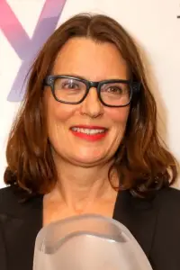 Photo Hettie Macdonald