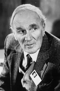 Photo Desmond Llewelyn