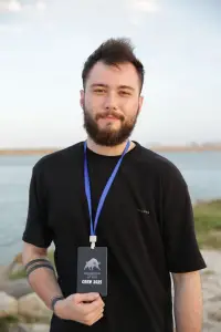 Photo Dylan Robertson