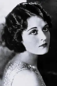 Photo Dorothy Dwan