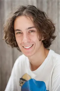 Photo Ari Kwasner-Catsi