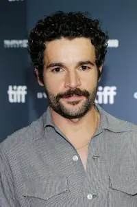 Photo Christopher Abbott