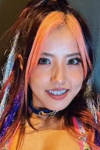 Photo Mina Shirakawa