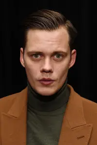 Photo Bill Skarsgård #327813