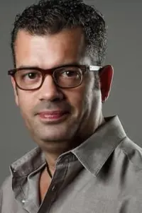 Photo Roger Zayas-Bazán