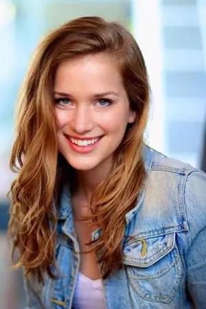 Photo Elizabeth Lail #3158
