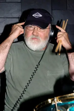 Photo Ronnie Tutt #346293