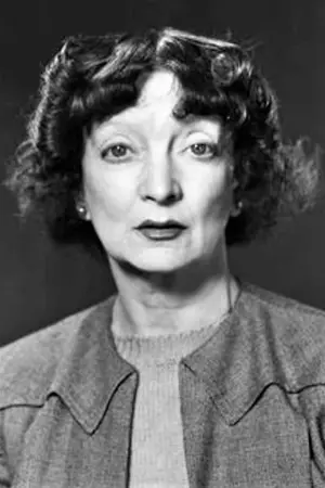 Photo Estelle Winwood #109599