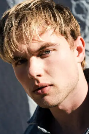 Photo Garrett Wareing #328005