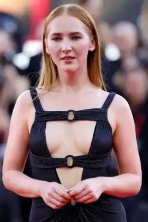 Photo Gina Stiebitz #271775