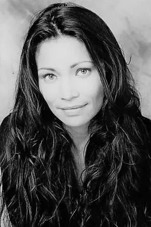 Photo Michelle Thrush #20394