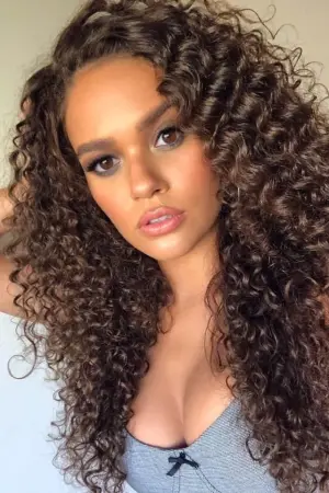 Photo Madison Pettis #33798