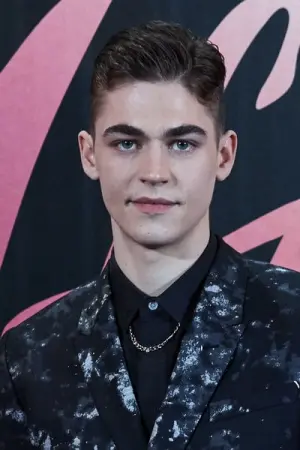 Photo Hero Fiennes Tiffin #6901