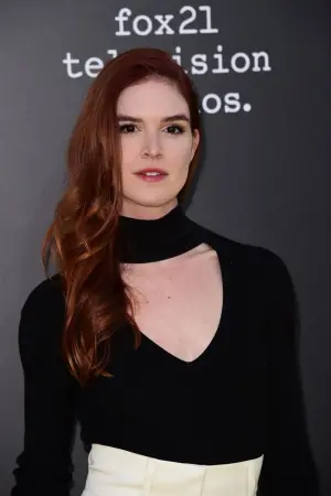 Photo Emily Tyra #302222