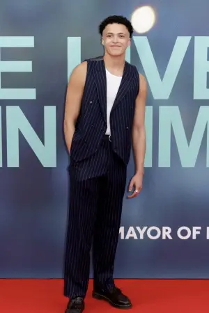 Photo Lee Braithwaite #369515