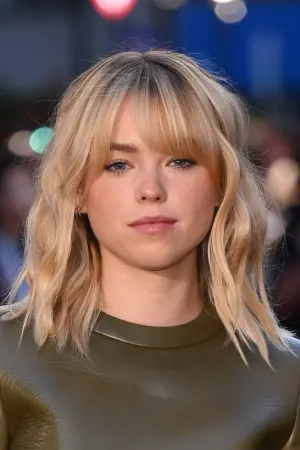 Photo Milly Alcock #311475