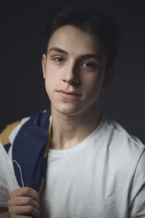 Photo Noah Perchard #366531