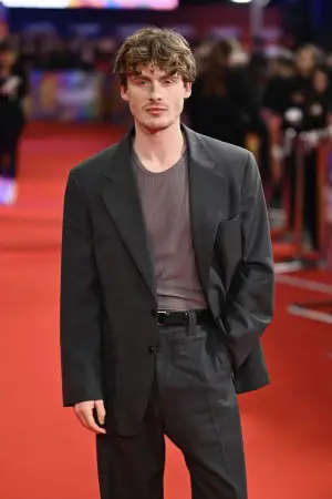 Photo Giles Surridge #358771