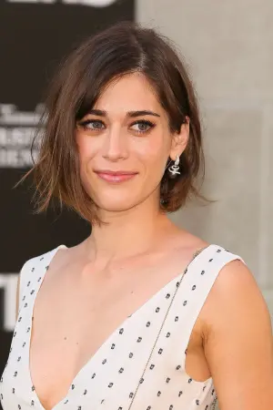 Photo Lizzy Caplan #66670