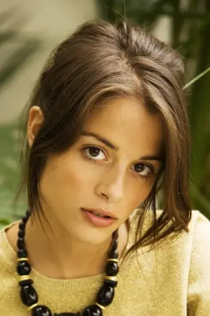 Photo Stephanie Leonidas #227115