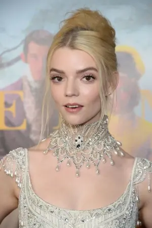 Photo Anya Taylor-Joy #4143