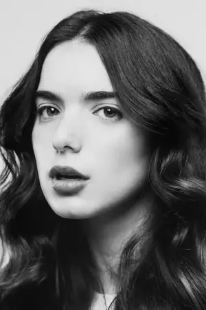 Photo Dylan Gelula #50506