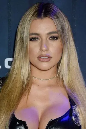 Photo Monica Sims #275865