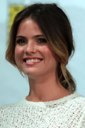 Photo Shelley Hennig #74854
