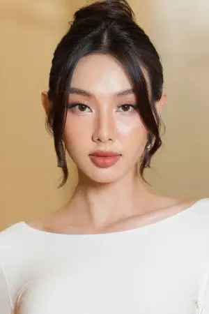 Photo Nguyễn Thúc Thùy Tiên #396390