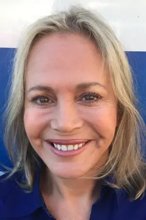 Photo Linda Perlin #11290