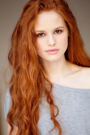 Photo Madelaine Petsch #143934